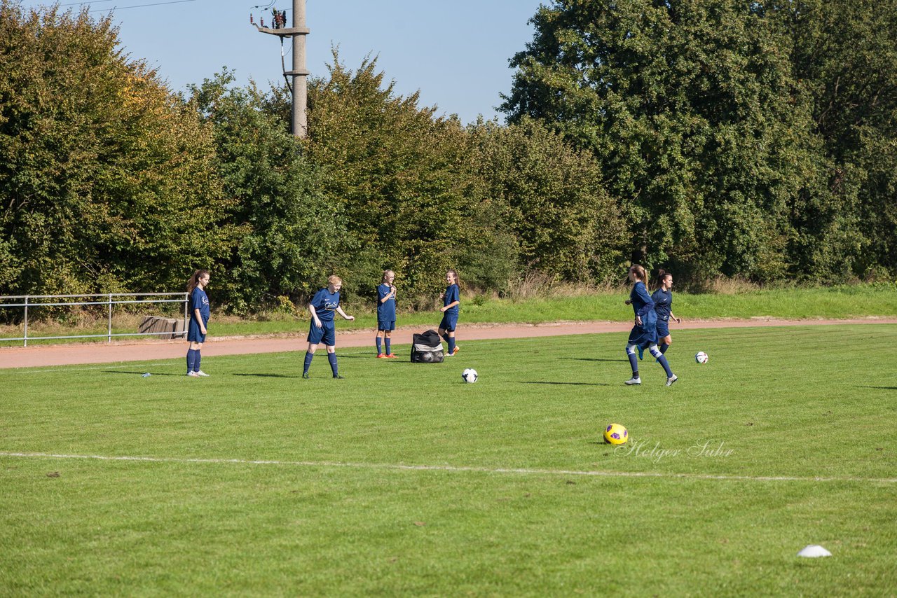 Bild 71 - B-Juniorinnen Krummesser SV - SV Henstedt Ulzburg : Ergebnis: 0:3